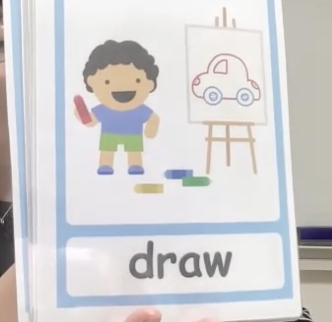 英語学習中の中学生に見せる単語のカード